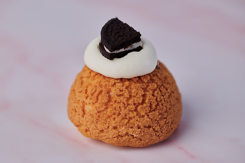 Cookies & Cream Petit Choux